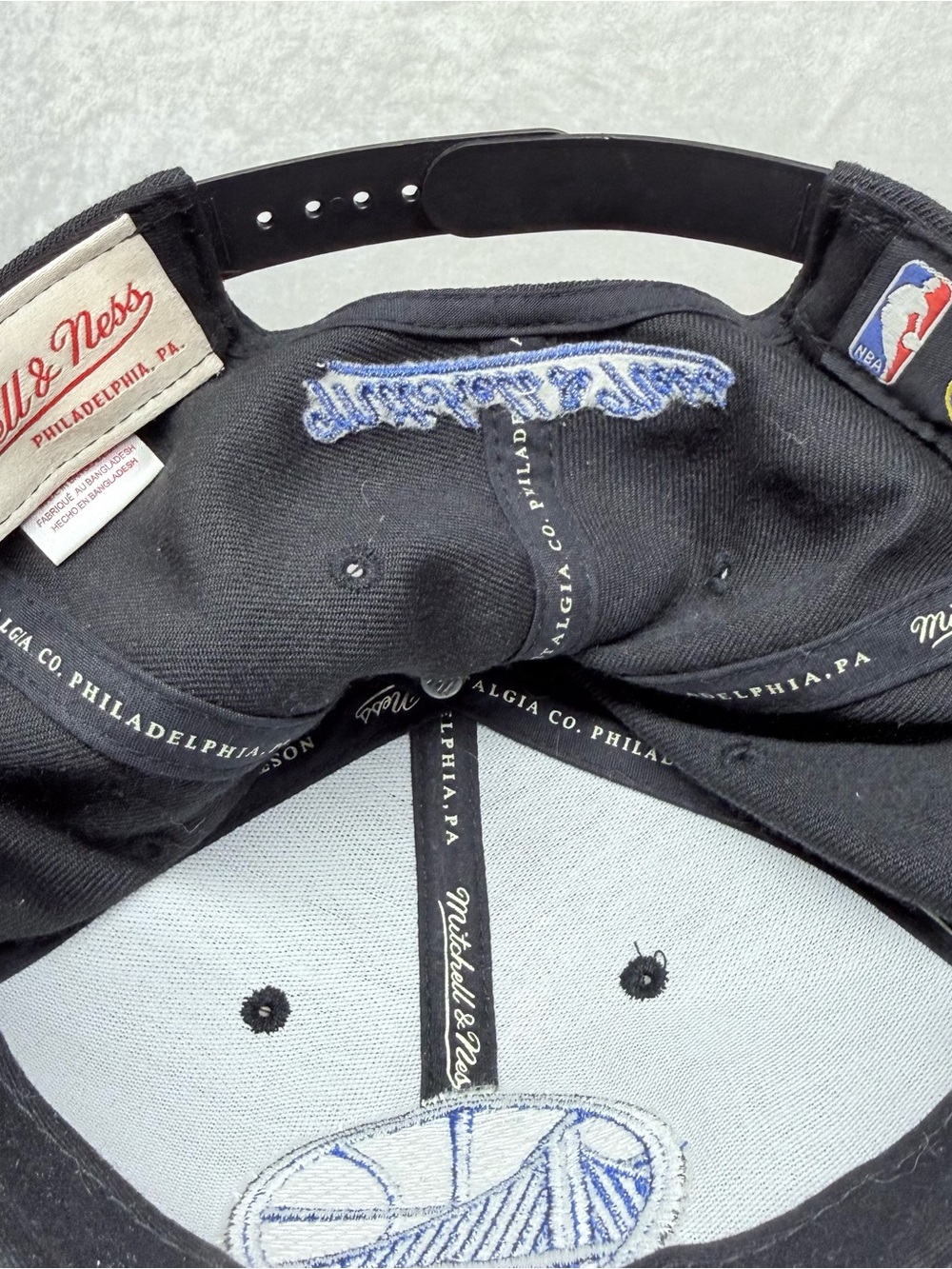 Golden State warriors Mitchell and Ness Black NBA Cap Blue Embroidered Bridge - Picture 2 of 5